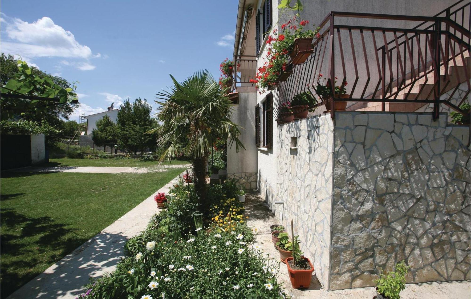 Awesome Apartment In Labin With Wifi Raša Exteriör bild