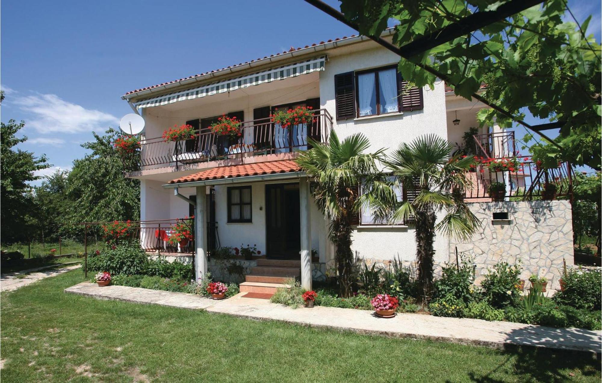 Awesome Apartment In Labin With Wifi Raša Exteriör bild