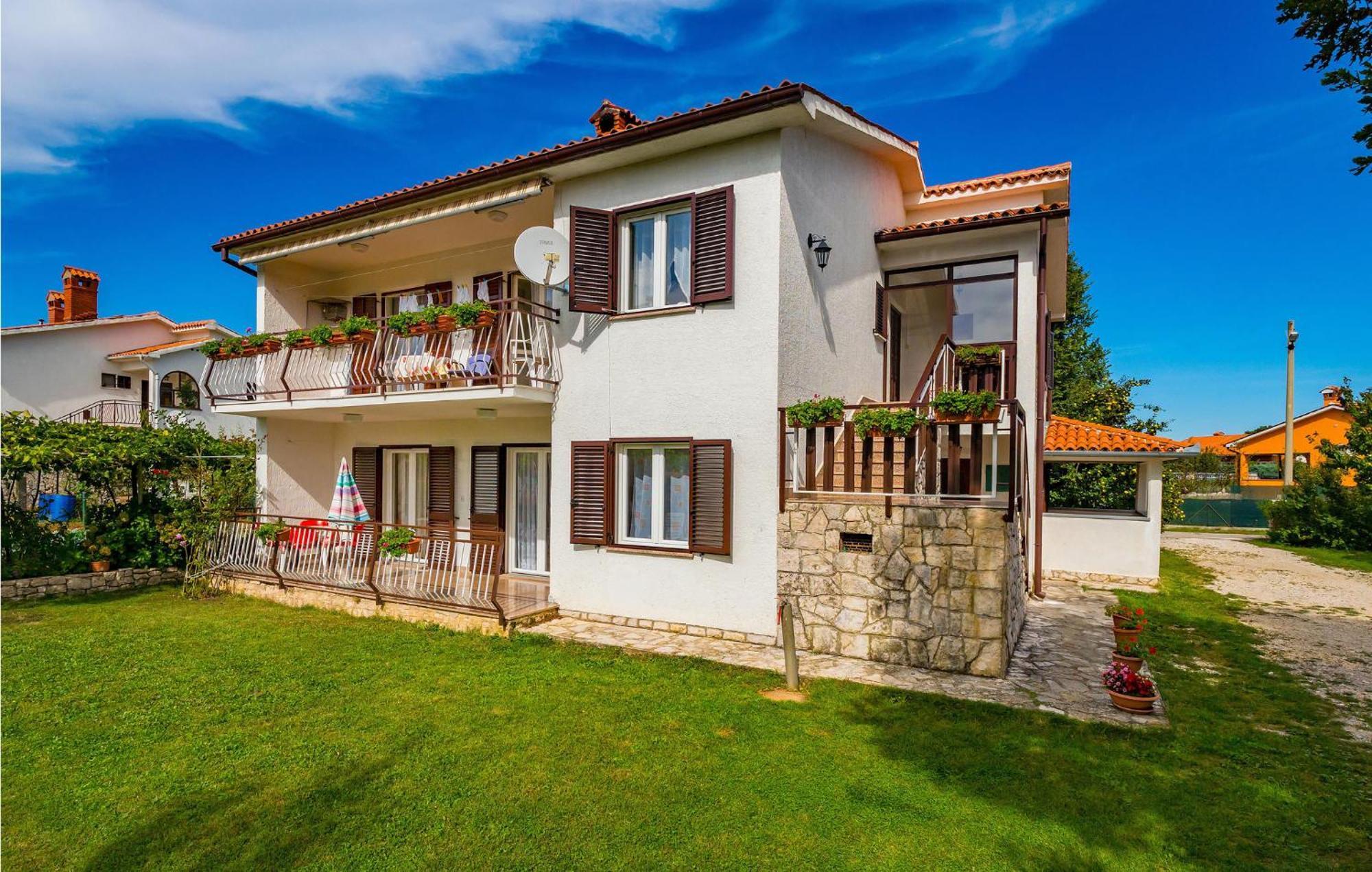 Awesome Apartment In Labin With Wifi Raša Exteriör bild