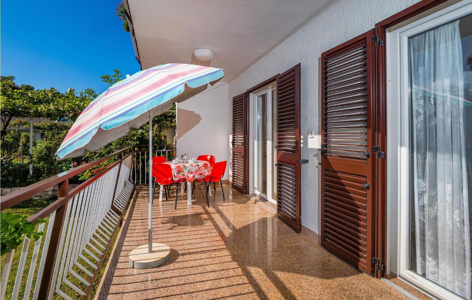 Awesome Apartment In Labin With Wifi Raša Exteriör bild